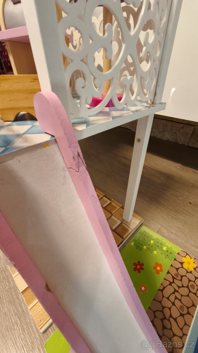 Domeček pro panenky - 8