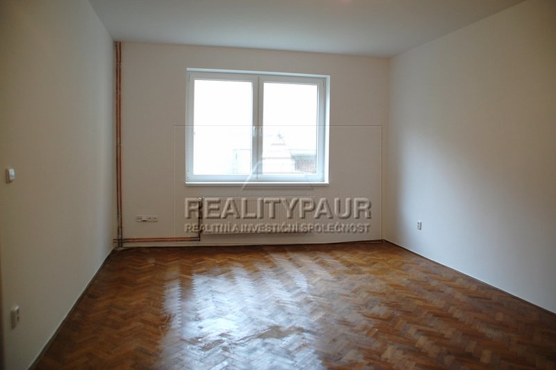 Pronájem bytu 4+1, 120m, zahrada 300m, sklep, sušárna, cihla - 8