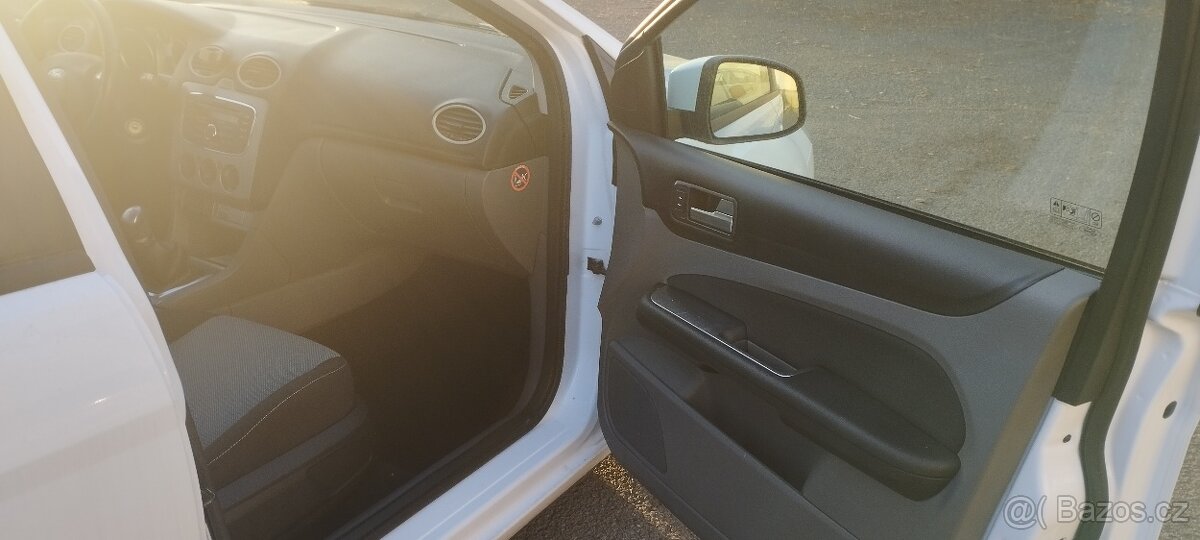 Ford Focus II, 2011, 1.6, benzín, 74 kW - 8