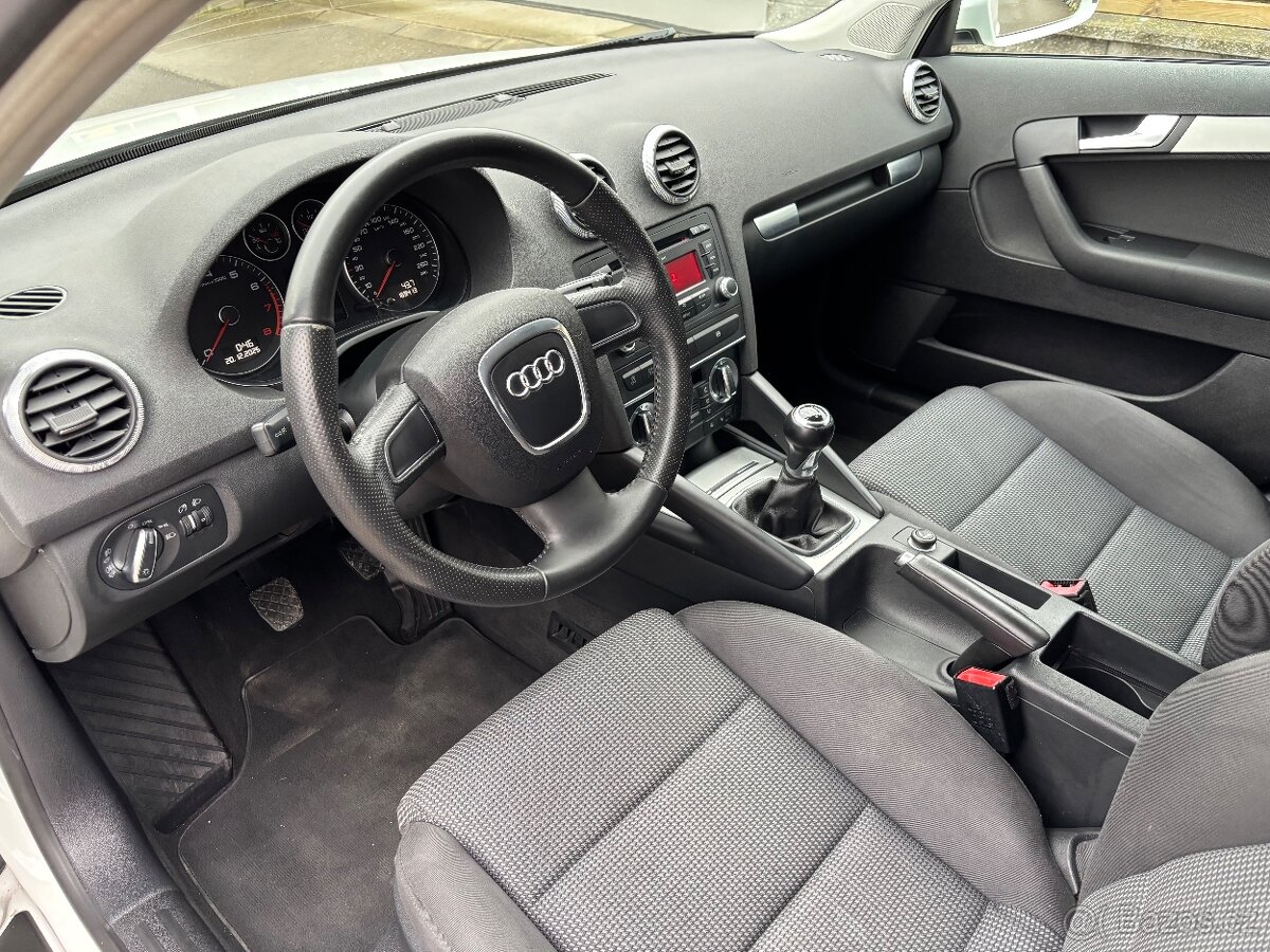 Audi A3 Sportback - 8