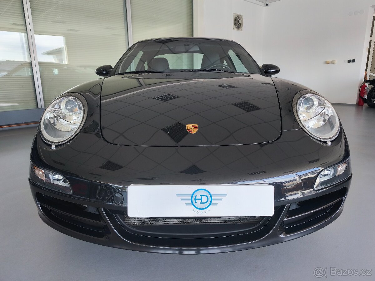 Porsche 911 Carrera S - 8