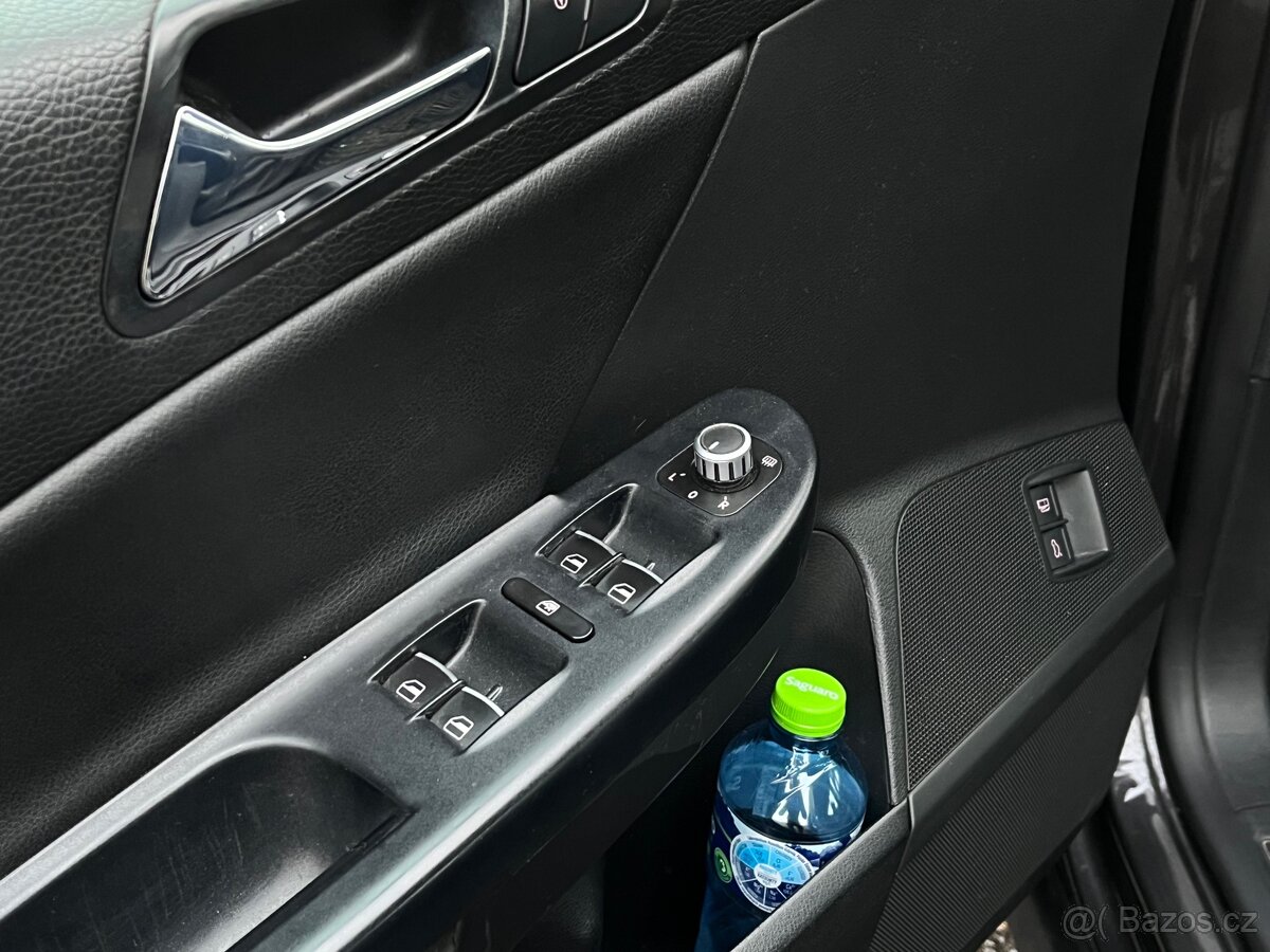 Volkswagen Passat B6 kůže/103kw - 8