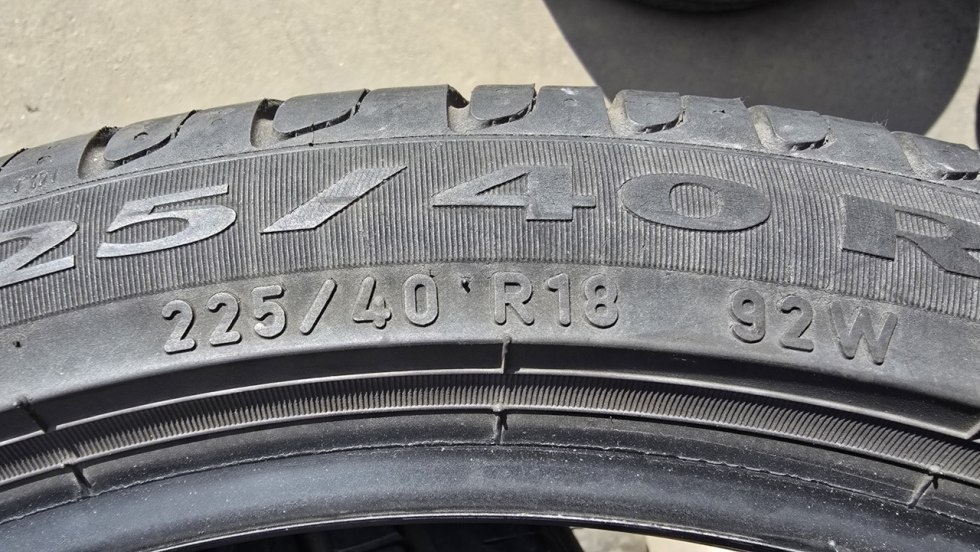 Letní pneu 225/40/18 Pirelli - 8