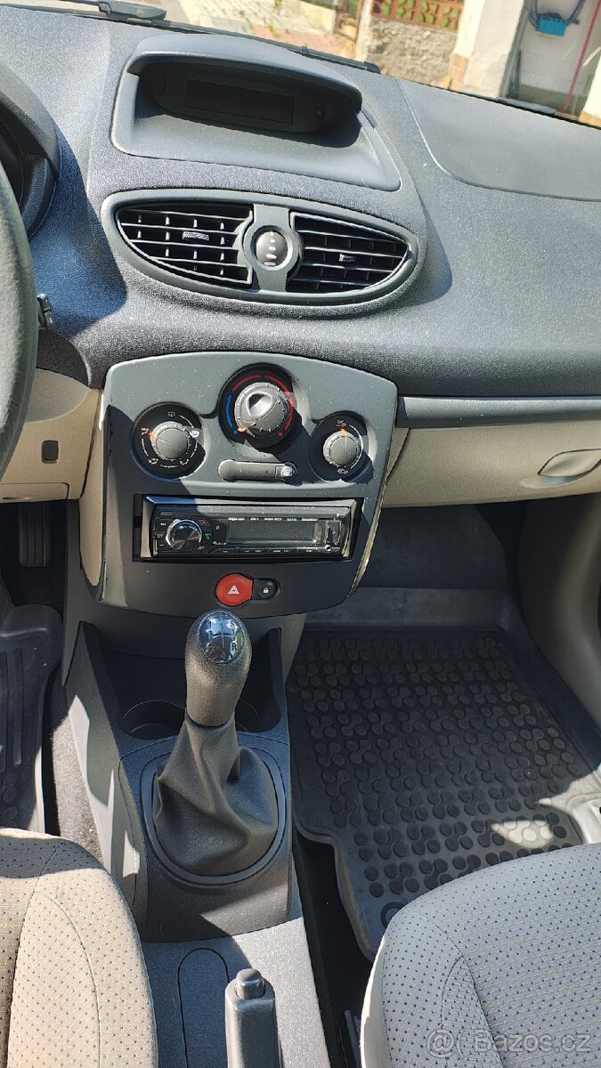 Renault Clio 1.5dci - 8