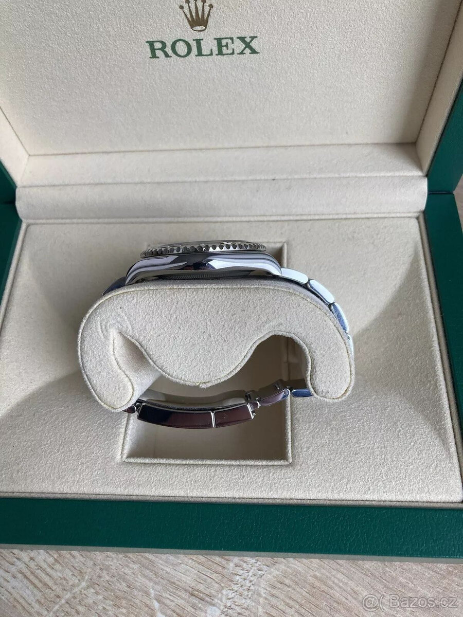 Rolex Yacht-Master 40 Oystersteel Platinum Ref. 126622 Modrá - 8