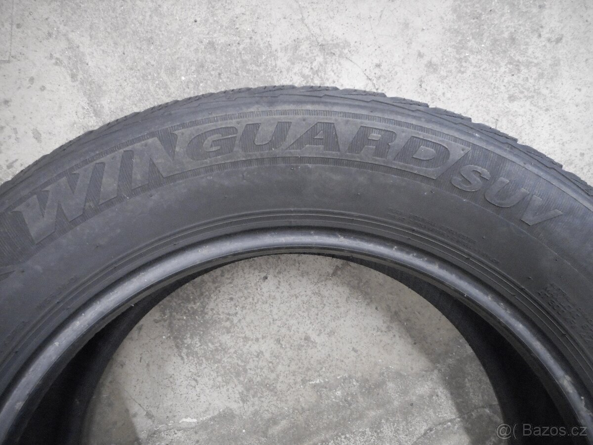 235/60R18 - 8