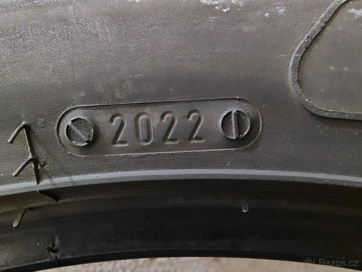 Sada letních pneumatik 225/45 R18 95Y - 8