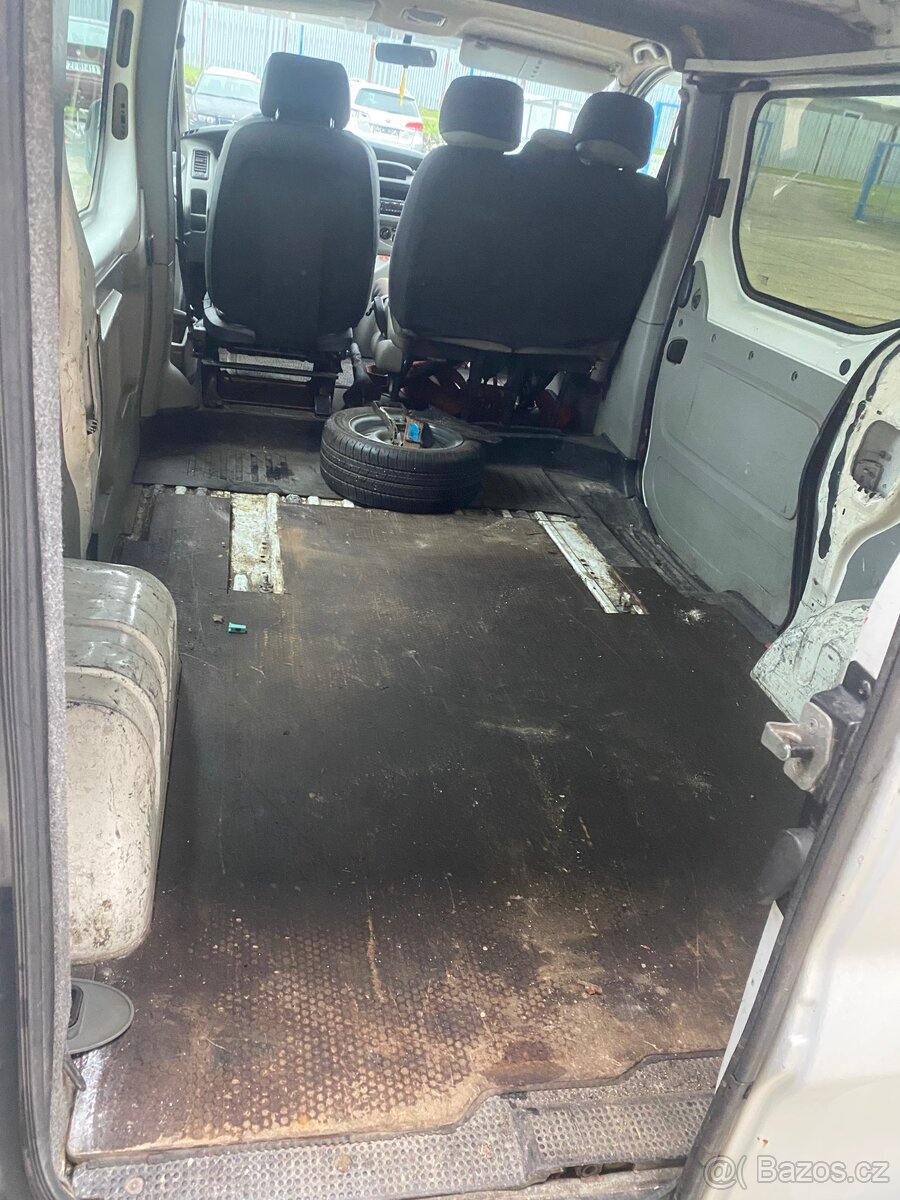 Prodám Opel Vivaro 1.9 CDTI (74 kW). - 8