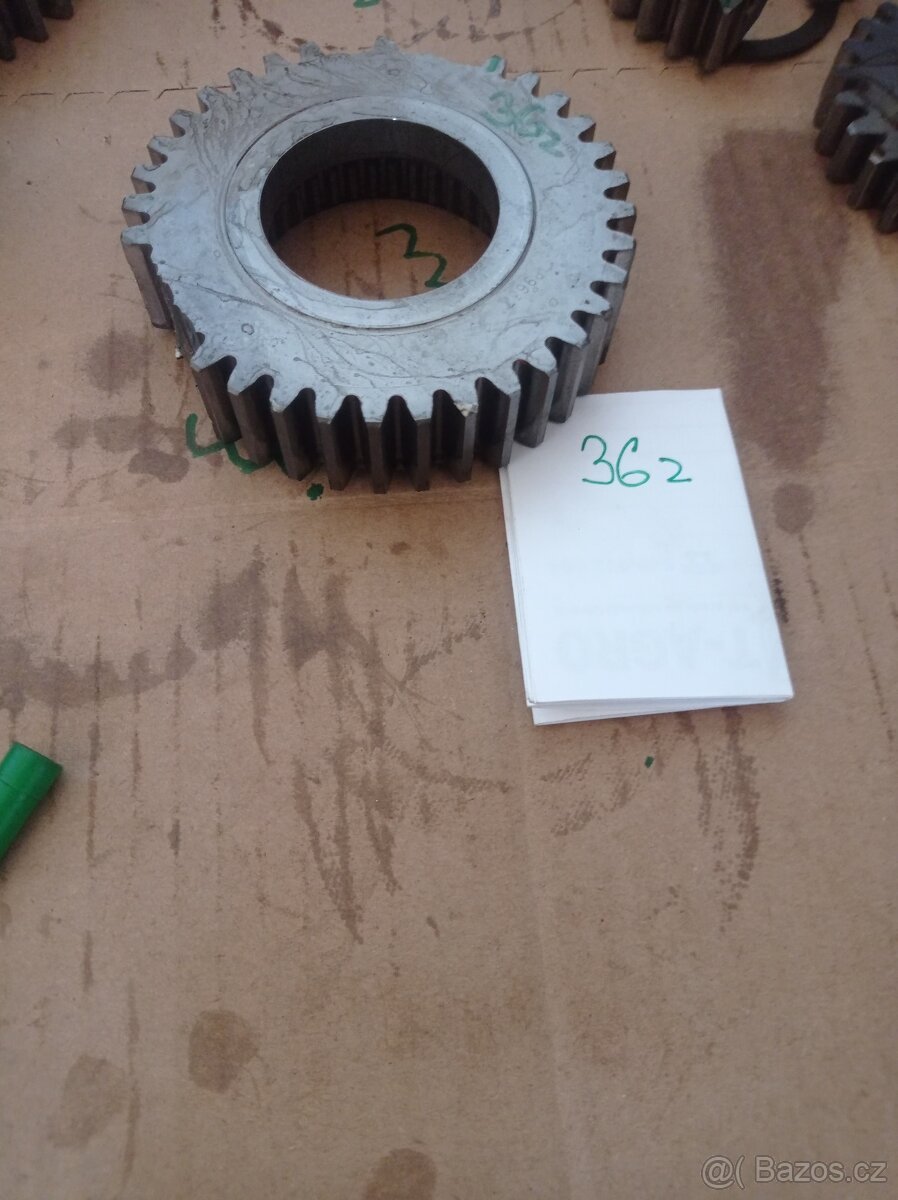 John Deere 7600-7810 - 8