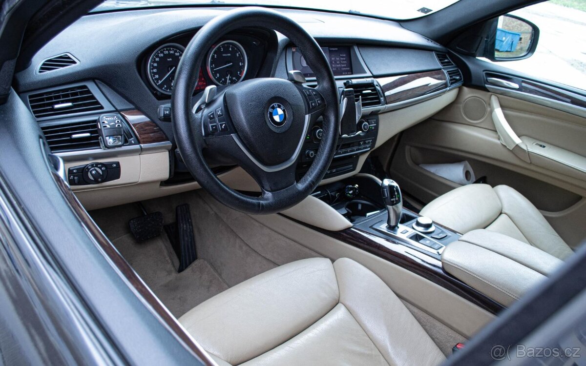 BMW X6 xDrive 50i A/T - 8