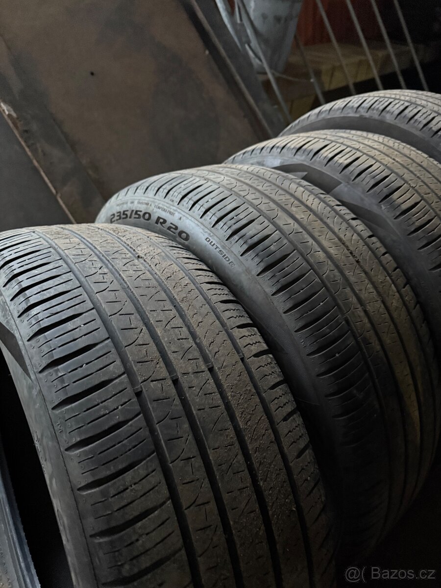Celoroční pneu 235/50 r20 - 8