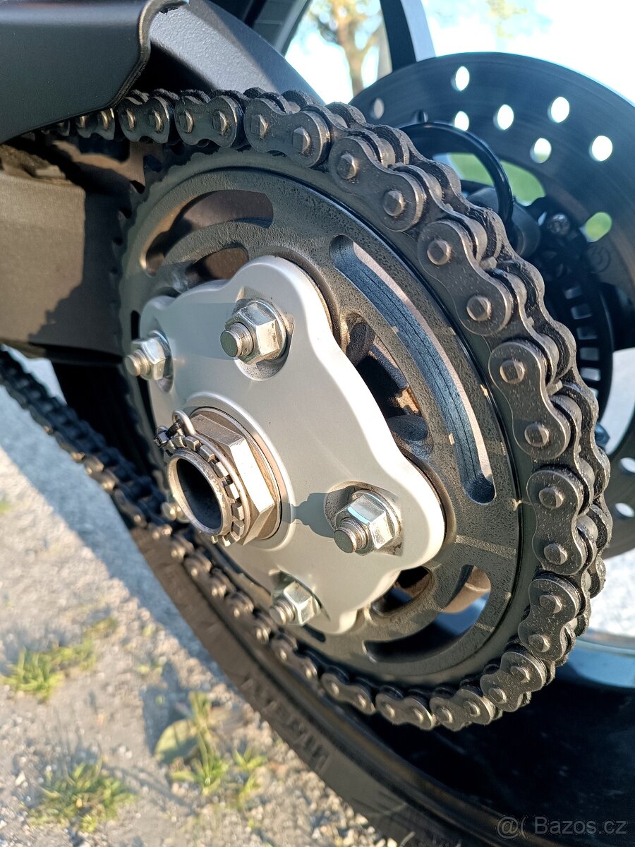 Ducati Hypermotard 950 - 8