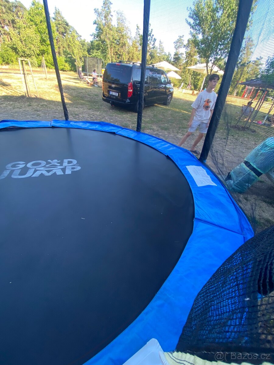Trampolína - 8