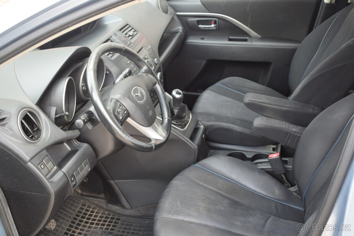 Mazda 5 7míst, po FL - 8