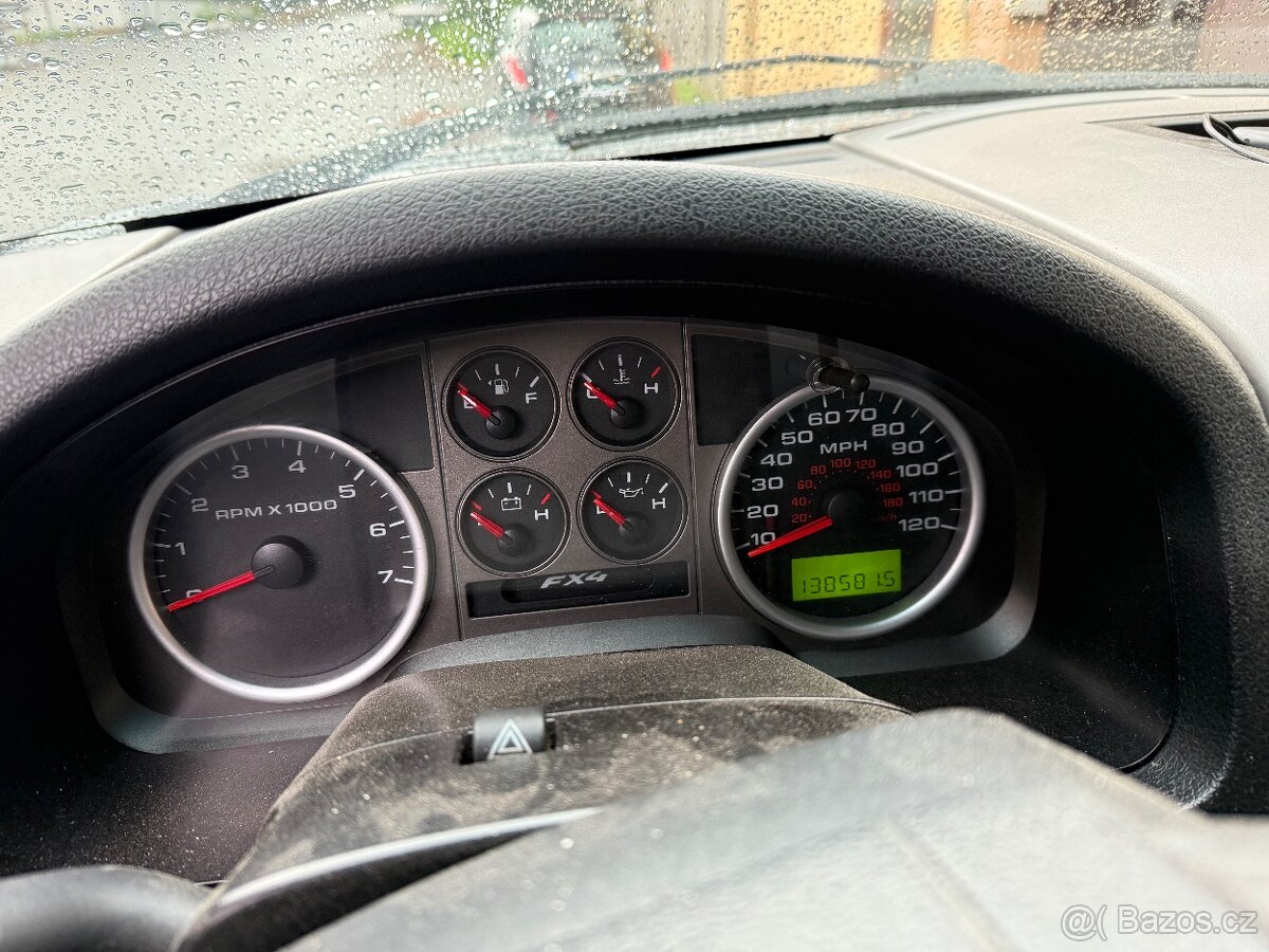 Ford F150 - 8