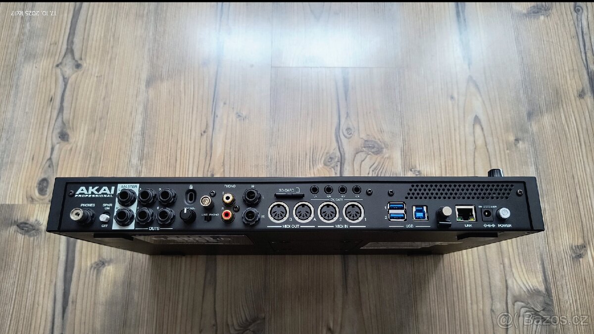 Akai MPC Live 2 Limited Edition
Cena: 19 490 Kč
- 8