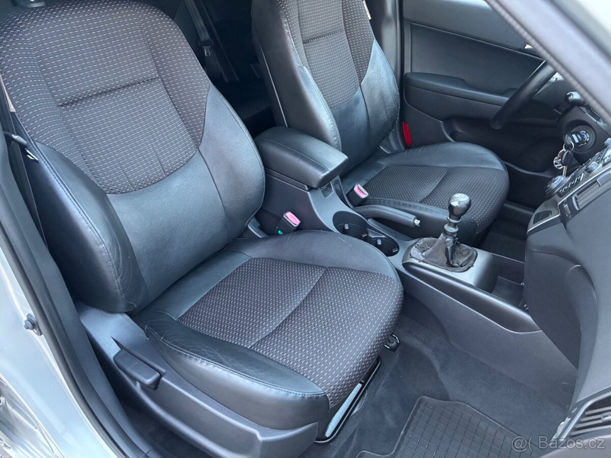 Hyundai i30, 1,6CRDi 85kW 2.maj. STK 09/2027 - 8