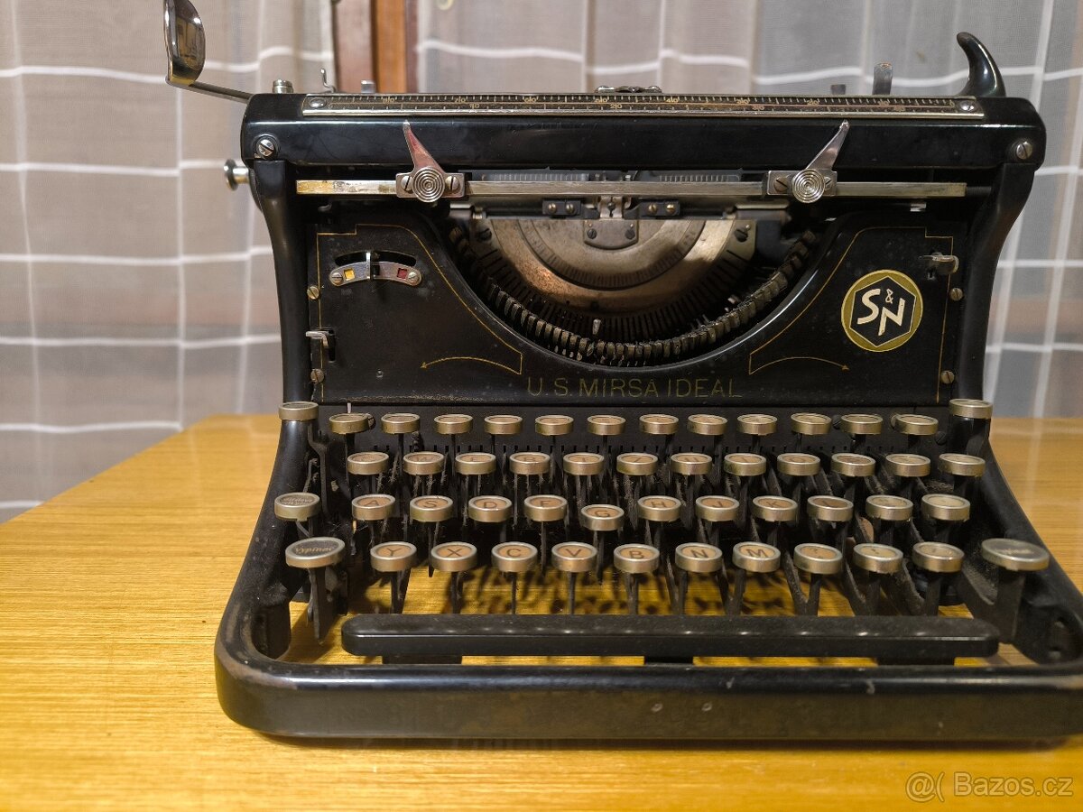 Psací stroj U.S. MIRSA IDEAL - 8