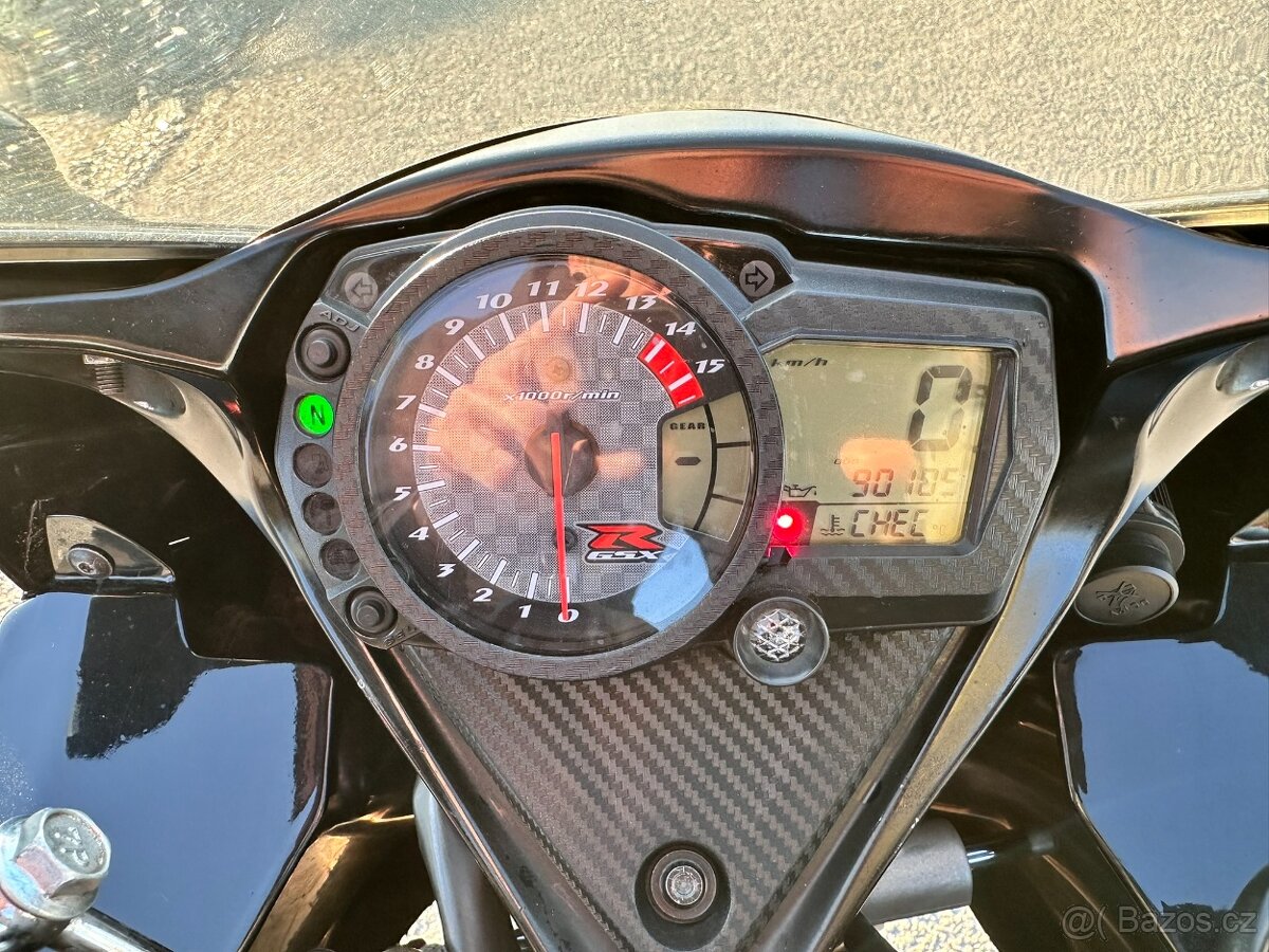 Prodam SUZUKI GSX-R 1000 K7 - 8
