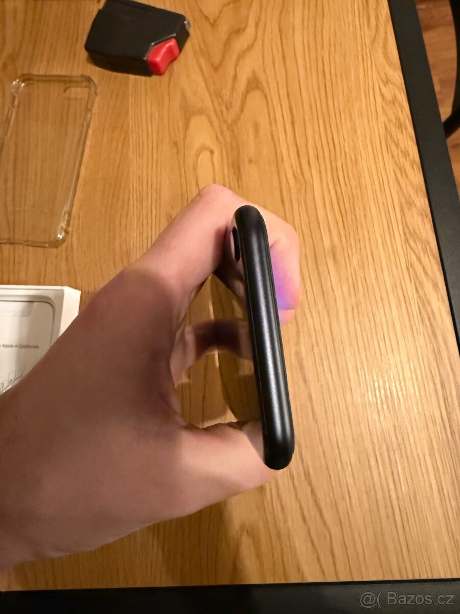 iPhone 6 SE 2022 - 8