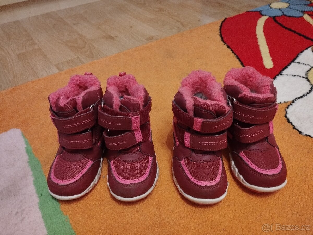 Boty, tenisky, sandály, bačkory, capáčky - poloviční ceny - 8