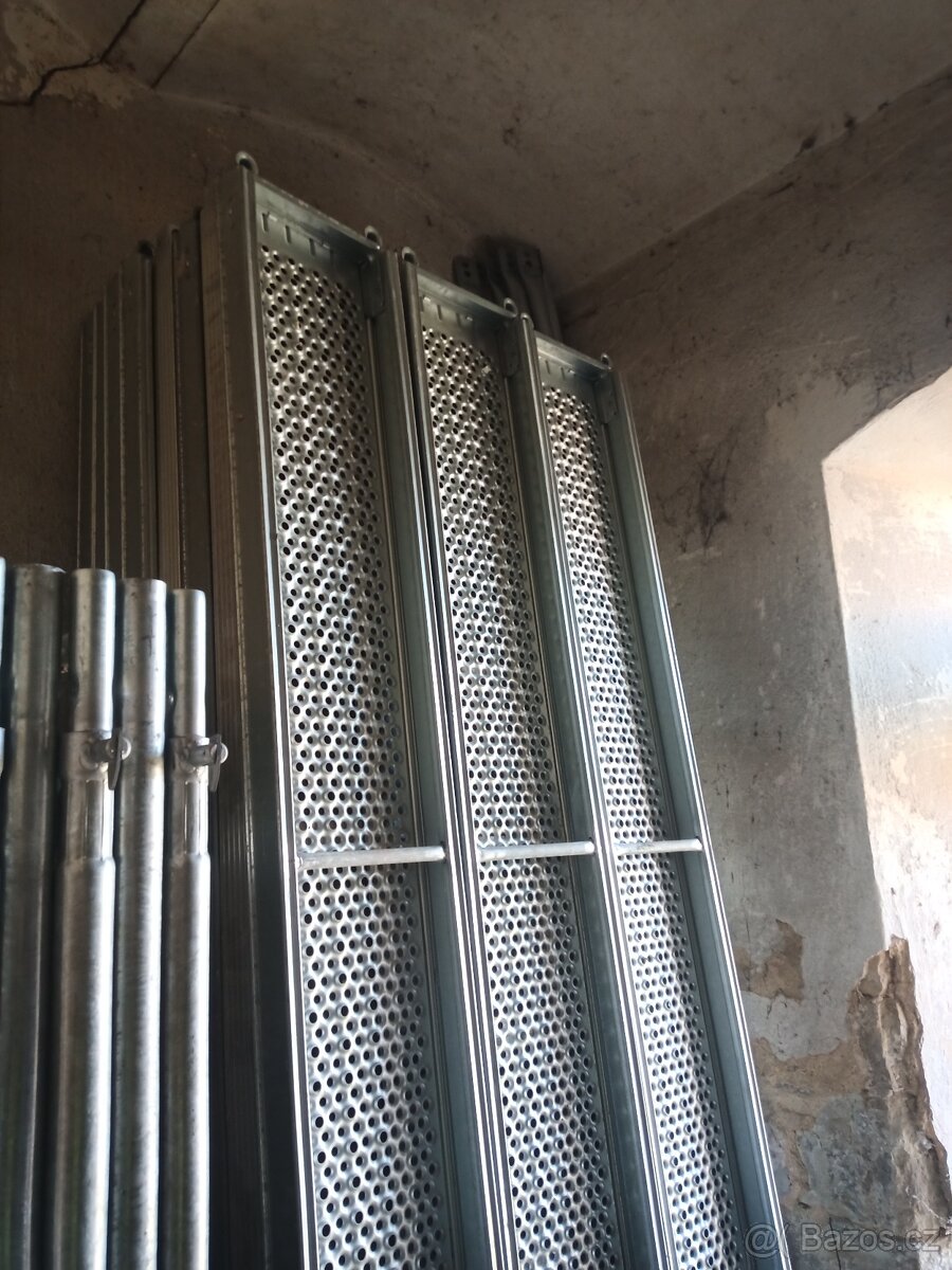 Prodám lešení mj uni 70 plettac - 8