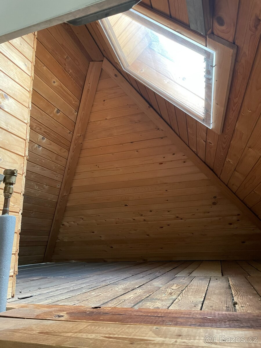 Atypický byt na Praze 6 Suchdole od 1.3. - 8