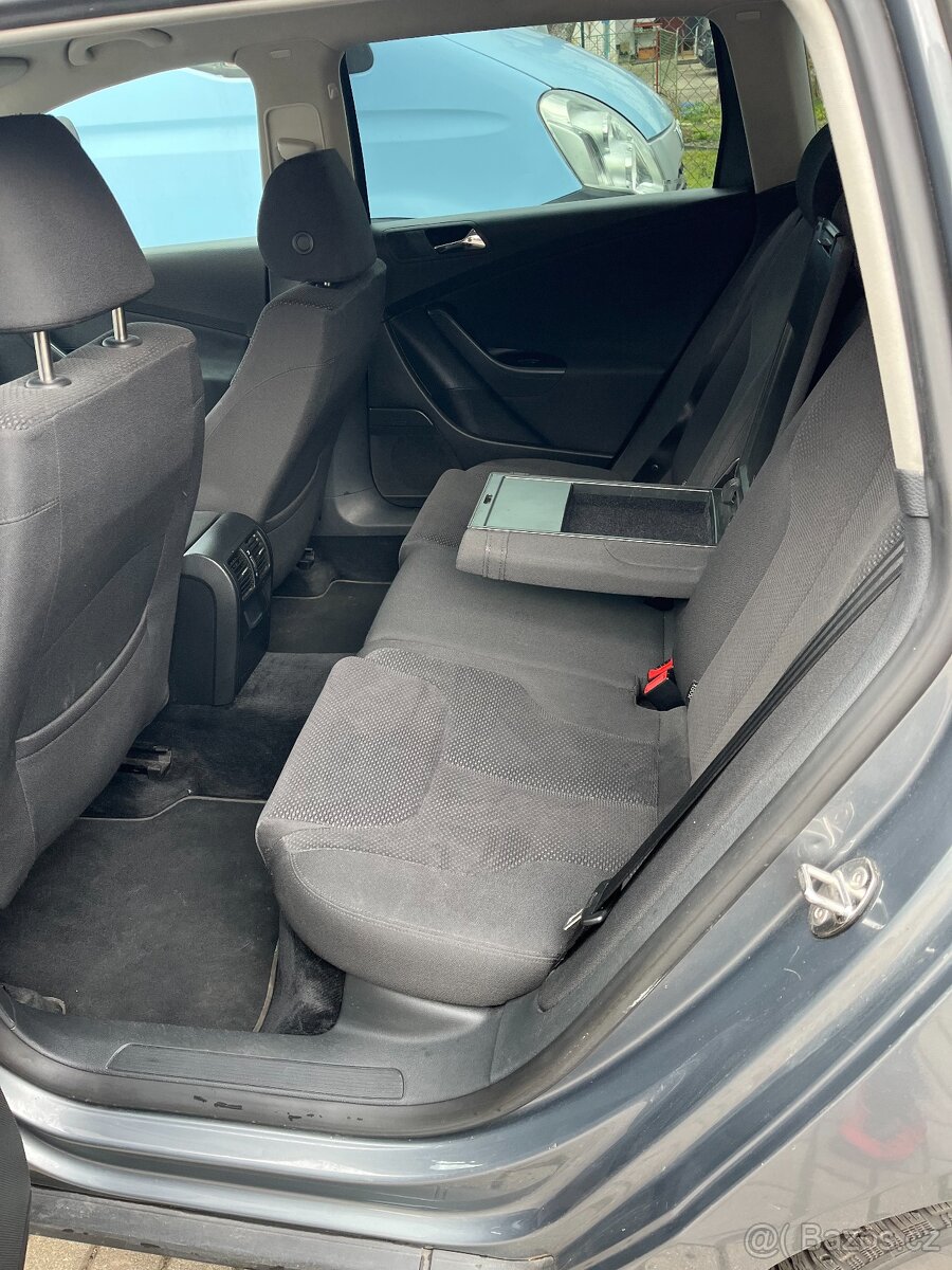 Volkswagen Passat 2,0 TDi - 8