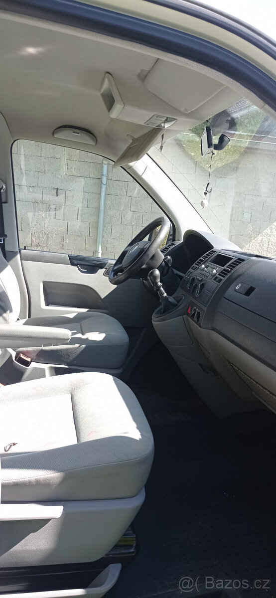 VW Transporter T5 - 8