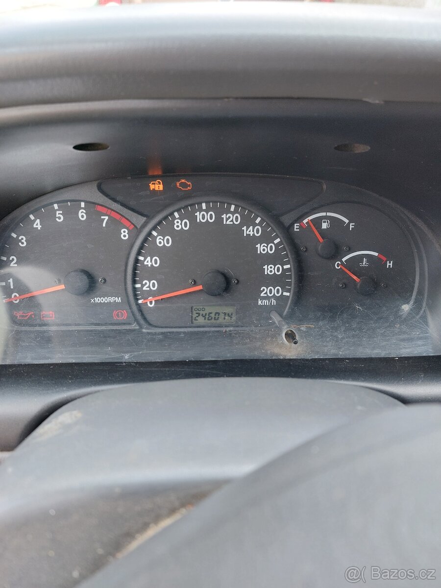 Prodám Suzuki Grand Vitara 1.6 4x4 - 8
