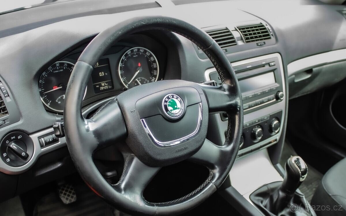 Predám Škoda Octavia 2 facelift 1.6tdi 77kW 2012 - 8