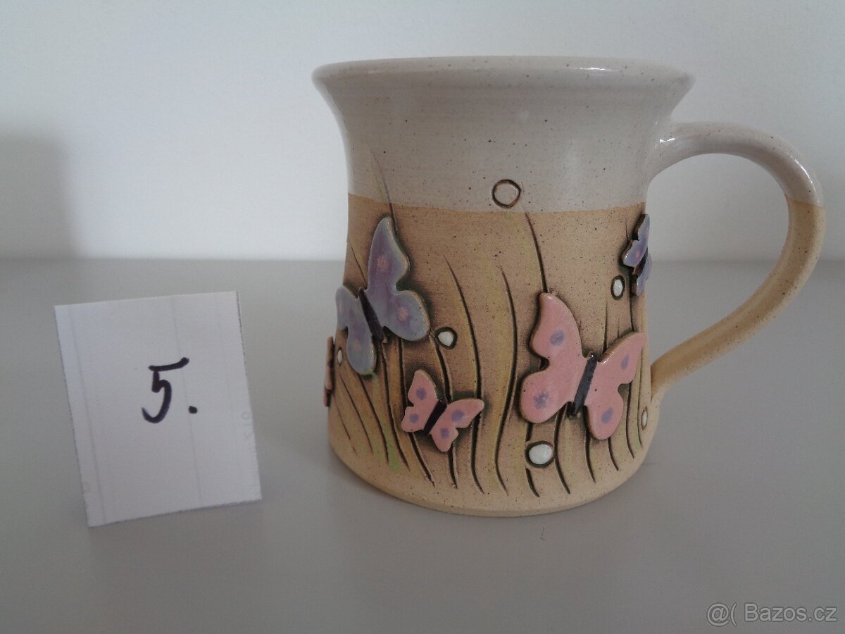 Keramické hrníčky, váza, svícen a miska (nepoužívané) - 8