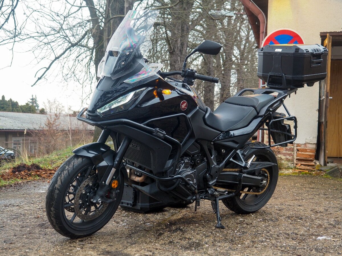 Honda NT1100 DCT, 2022, automatická převodovka - 8