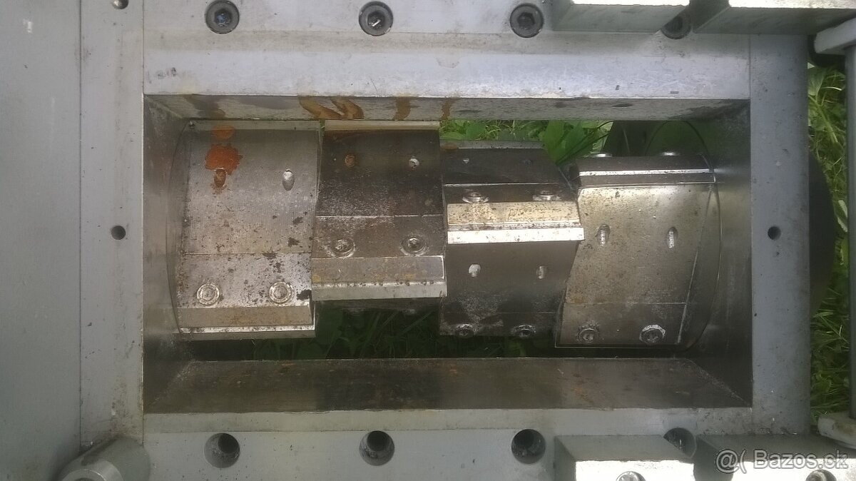 granulátory Piovan - 8