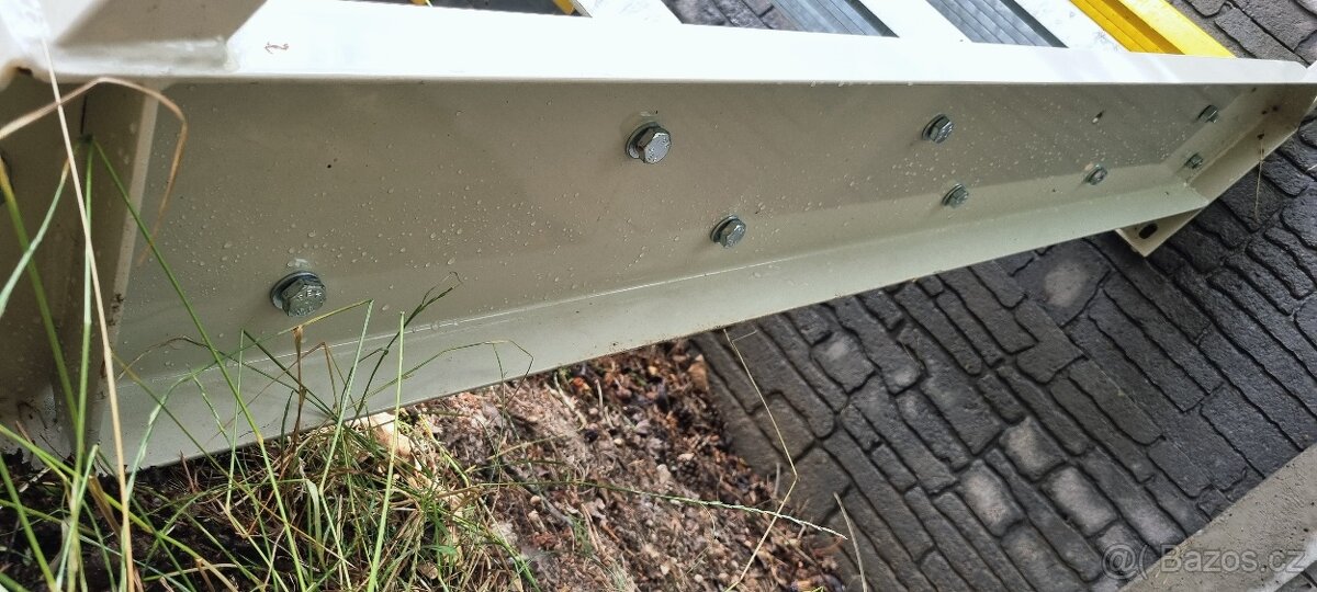 KOMAXITOVÉ SCHODIŠTĚ - 8