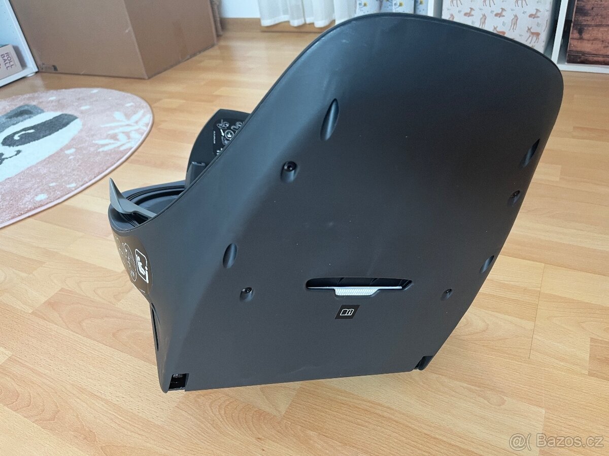 Prodám autosedačku Cybex s isofixem plus 2 vložky - 8