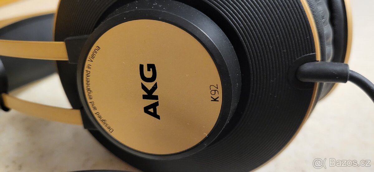 Sluchátka AKG K92 - 8