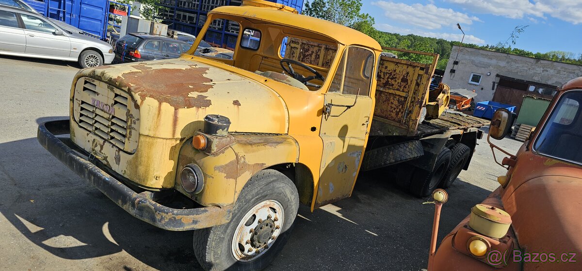 Tatra 148 - 8
