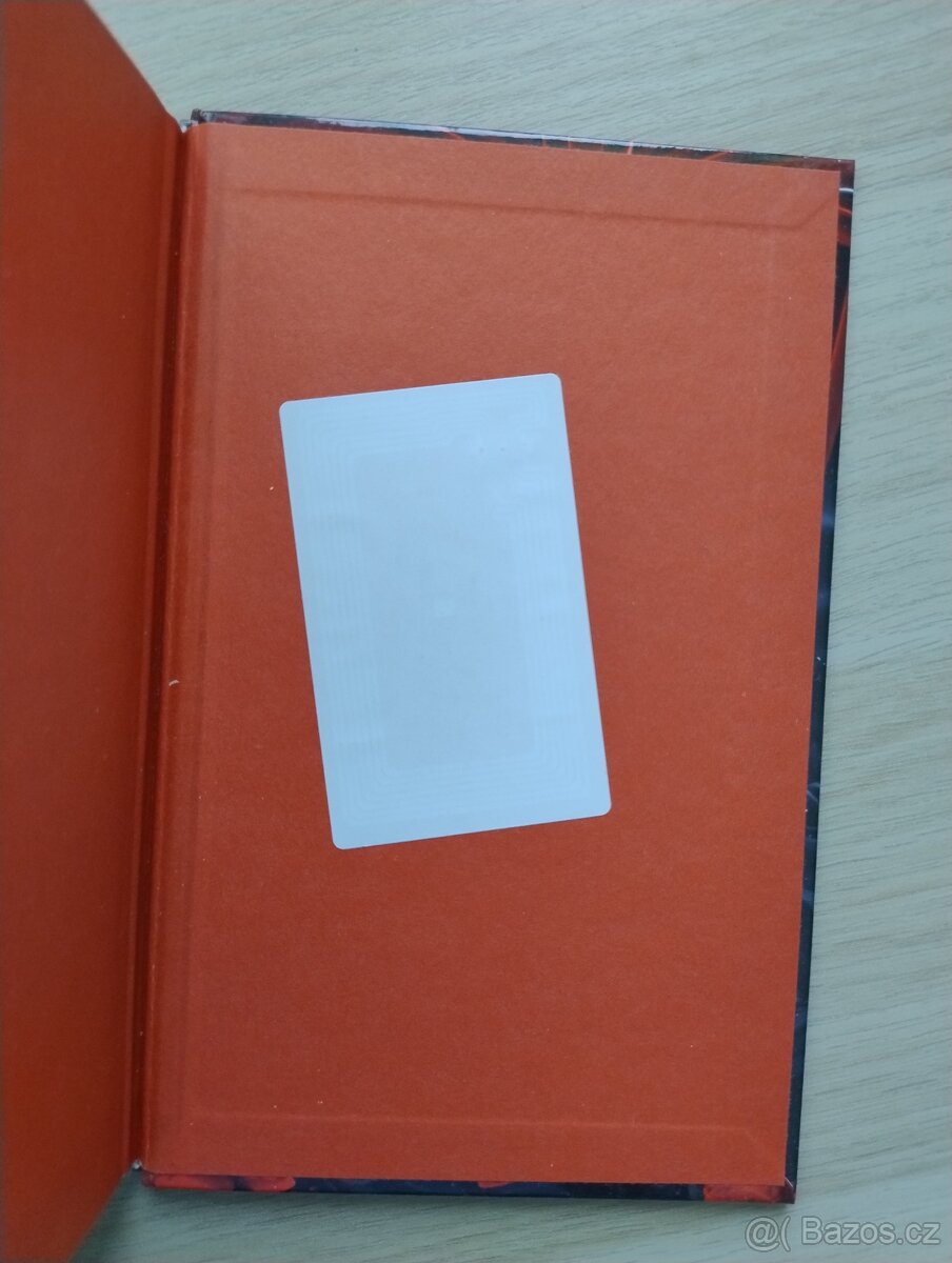 YA standalone Krverůž - A.G. Howardová - 8