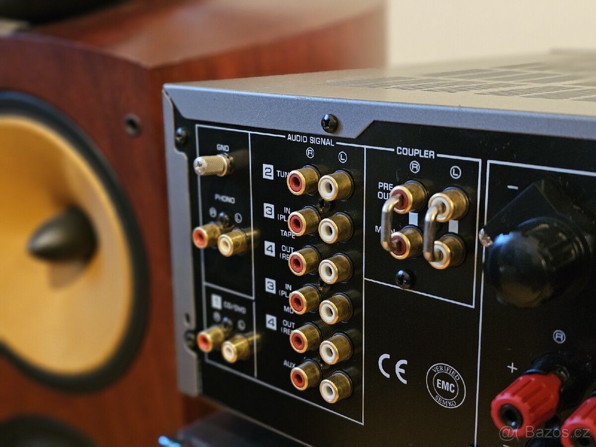 REZERVACE Vynikající a hlavnĕ zánovní zesilovač Yamaha AX596 - 8