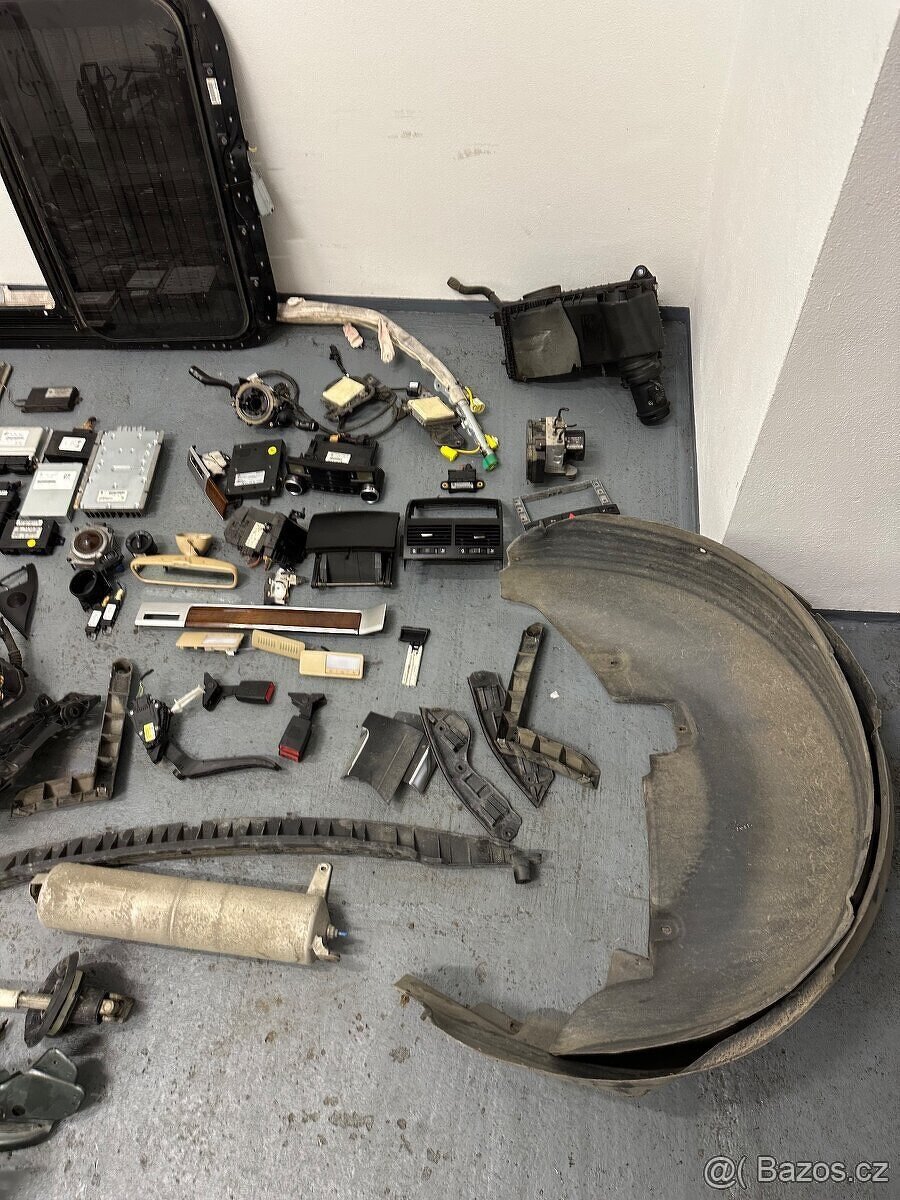 VEŠKERÉ NÁHRADNÍ DÍLY Volkswagen Touareg 3.0tdi - 8