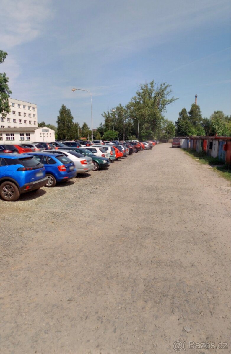 Garáž Karviná první řada s elektřinou - 8