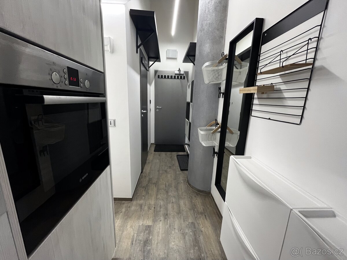 Loftový byt v centru Zlína - 8
