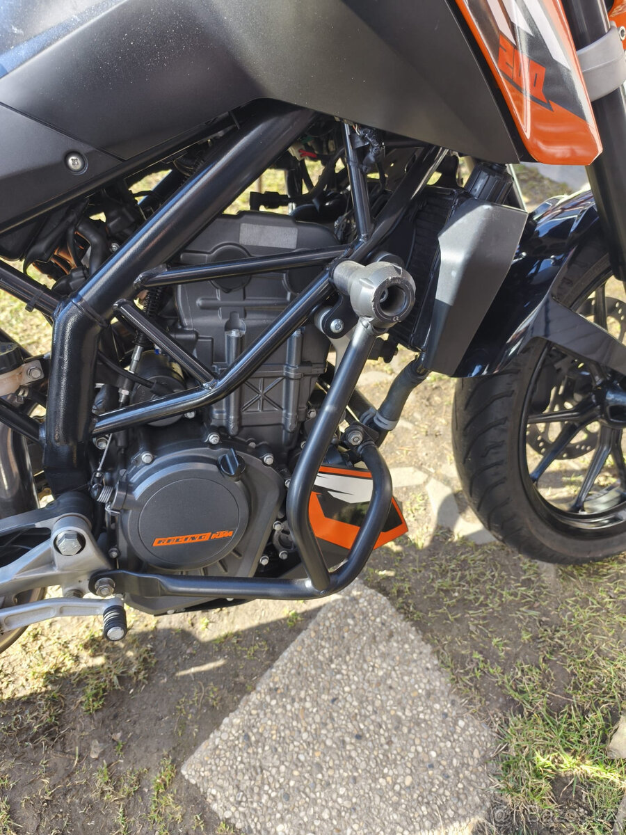 KTM Duke 200 STK do 2029 - 8