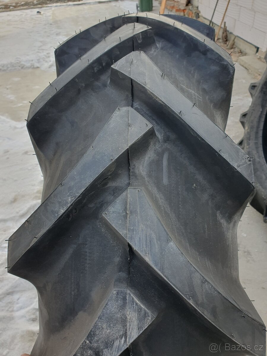 Pneu BKT 14,9 - 28 - 8