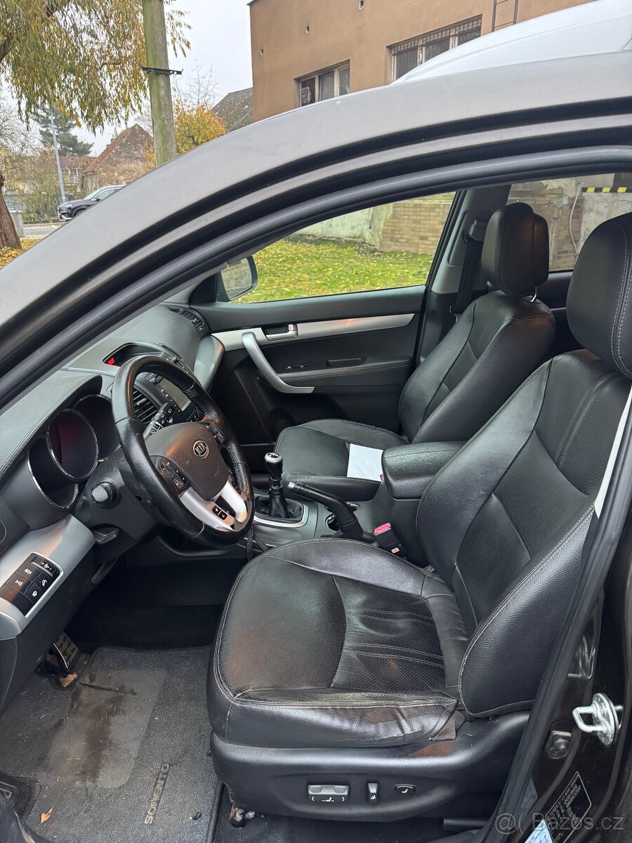 Kia Sorento 2.2 CRDI 2011 AWD - 8