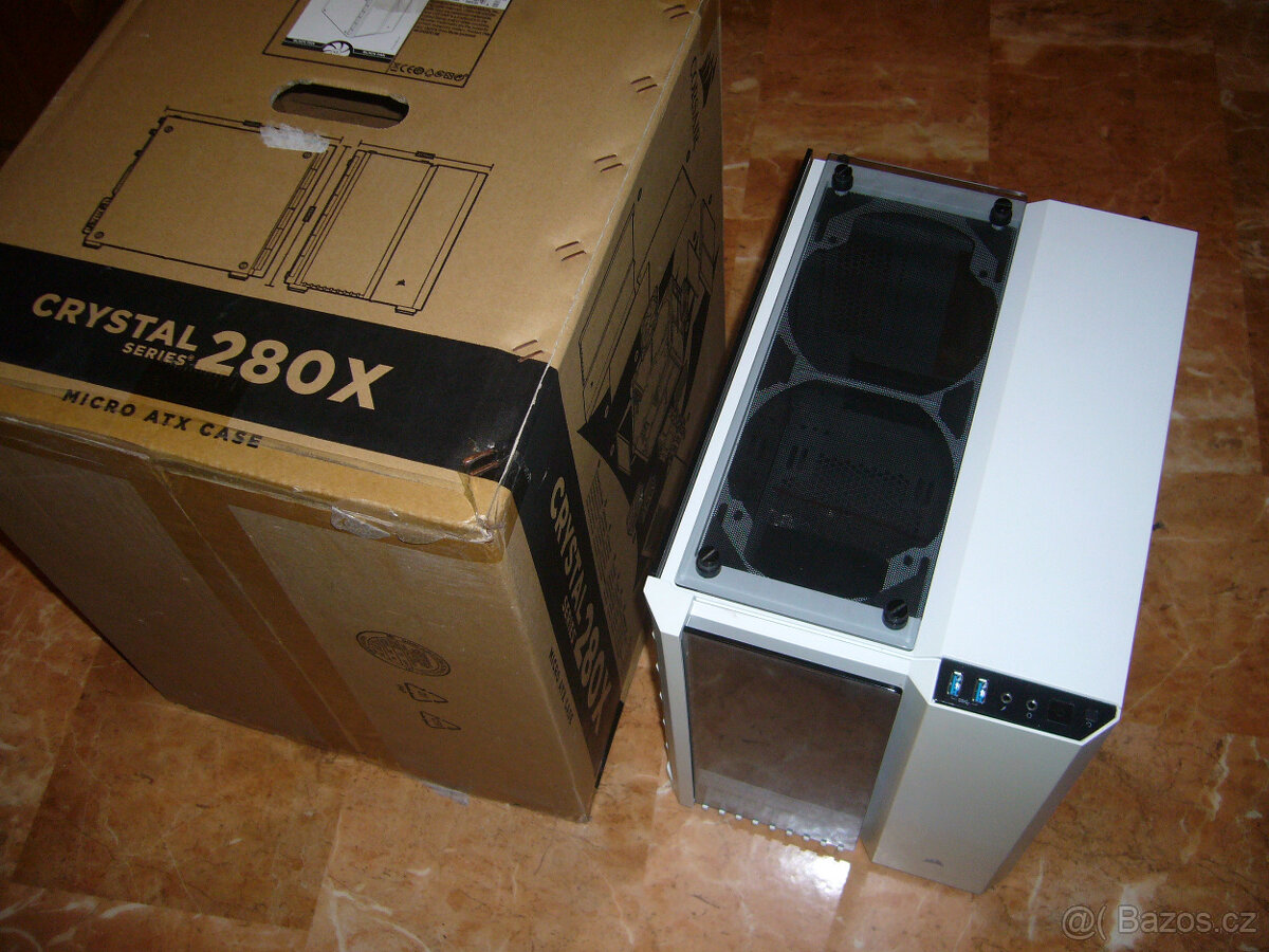 Corsair Crystal Series 280X Tempered Glass bílá no RGB mATX - 8