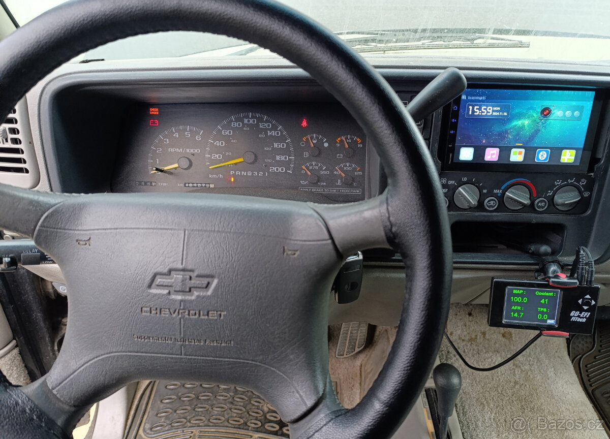 Predám Chevrolet Tahoe V8 - 8