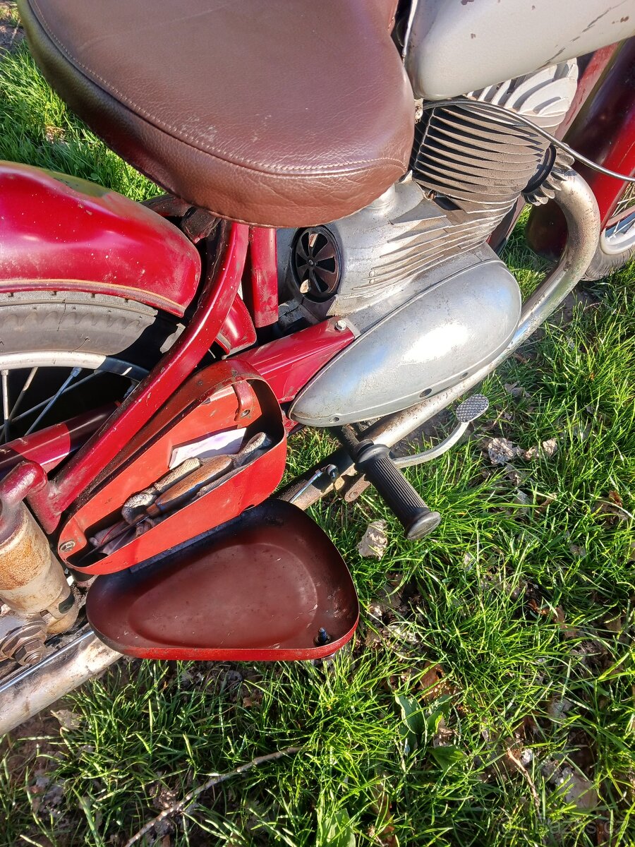 Jawa 250/11 Pérák - 8