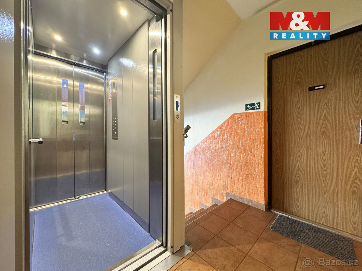 Prodej bytu 3+1, 60 m², Jáchymov, ul. třída Dukelských hrdin - 8